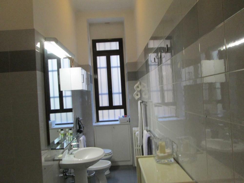 Doria Milano Bed & Breakfast ภายนอก รูปภาพ